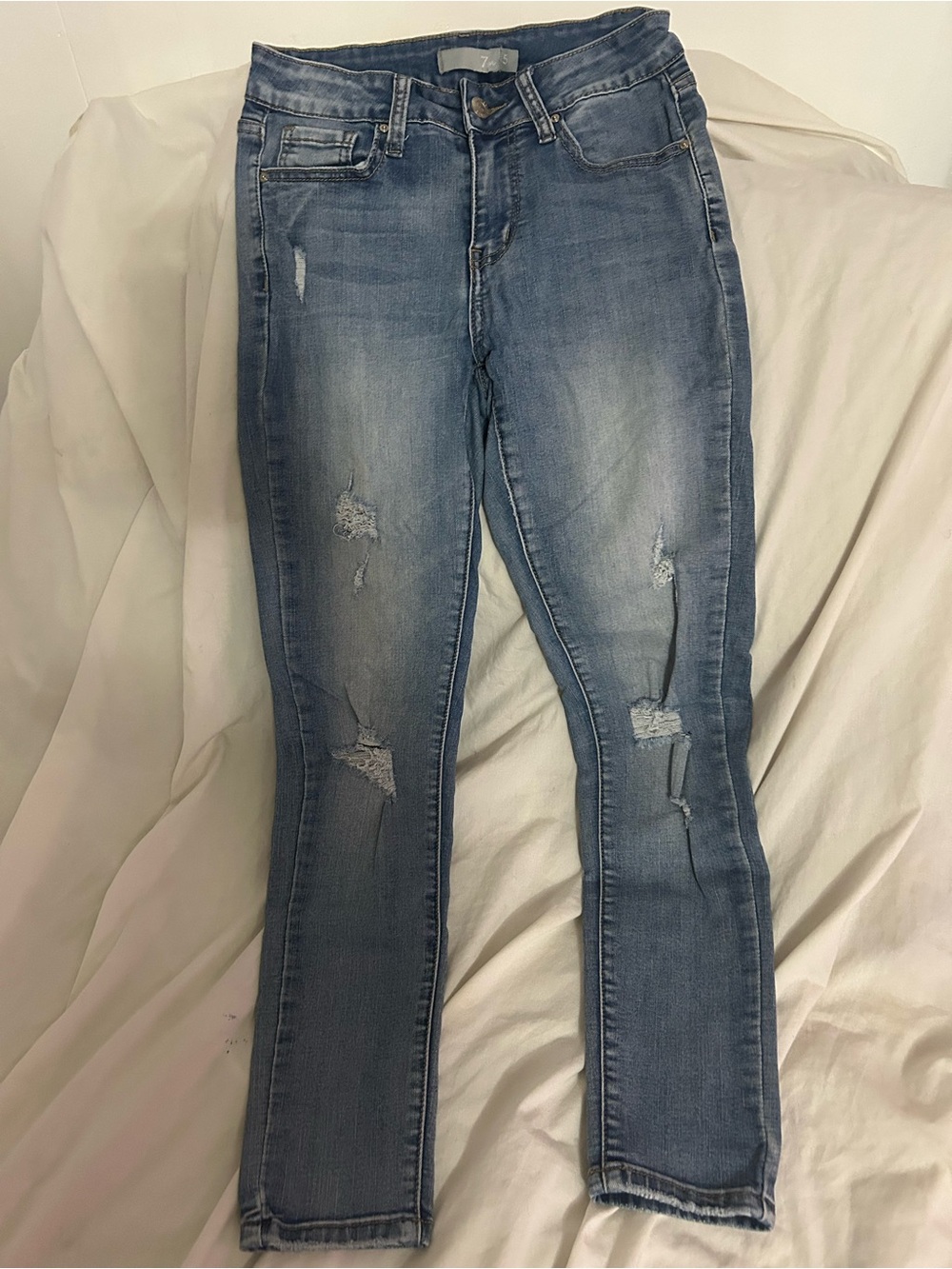 High-Rise Distressed Ankle Jeans - Light Blue